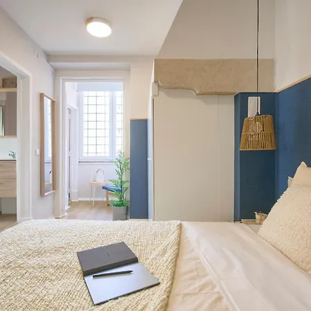 Premium Steps From Avenida Da Liberdade Lissabon