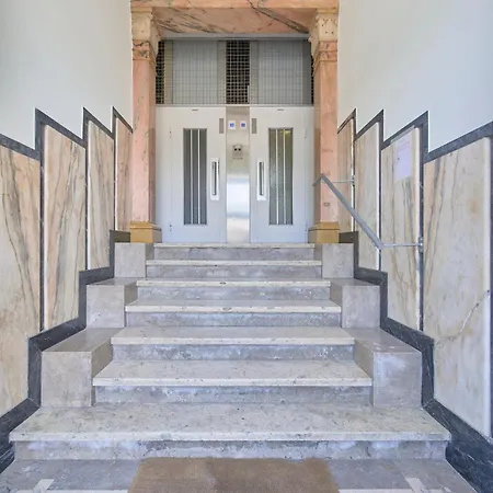 Premium Steps From Avenida Da Liberdade Apartment Lissabon