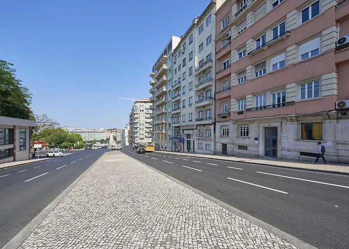 Premium Steps From Avenida Da Liberdade Apartment Lissabon