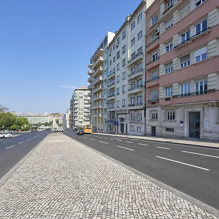 Premium Steps From Avenida Da Liberdade 아파트 리스본