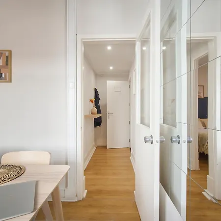Апартаменты Premium Steps From Avenida Da Liberdade *